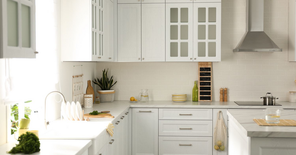 Quartz hay Solid Surface? Đá nào phù hợp cho mặt bếp của bạn?